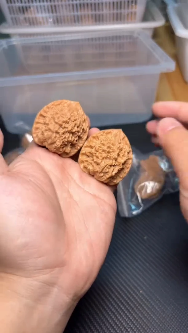 文玩核桃把件106官帽