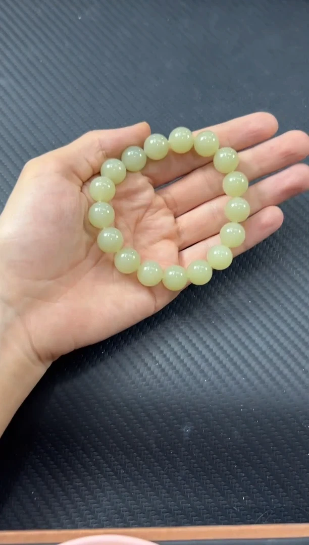 手串未镶嵌和田玉若羌微色差卡12手串