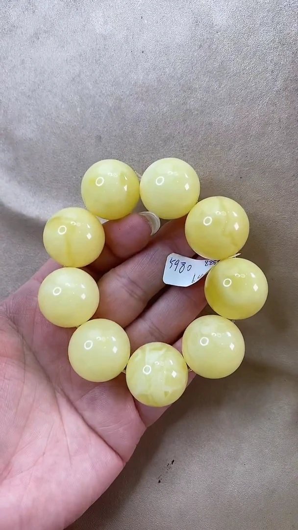 琥珀颈饰未镶嵌手串