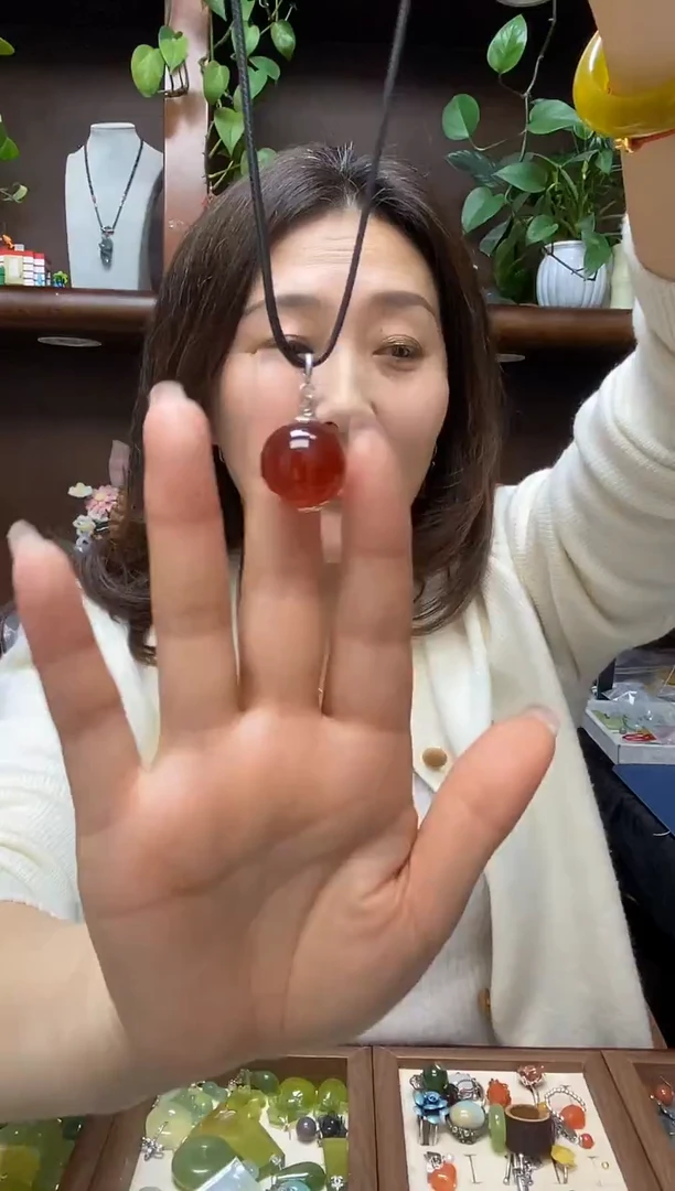 未镶嵌吊坠玛瑙/玉髓多样性发货其中发一