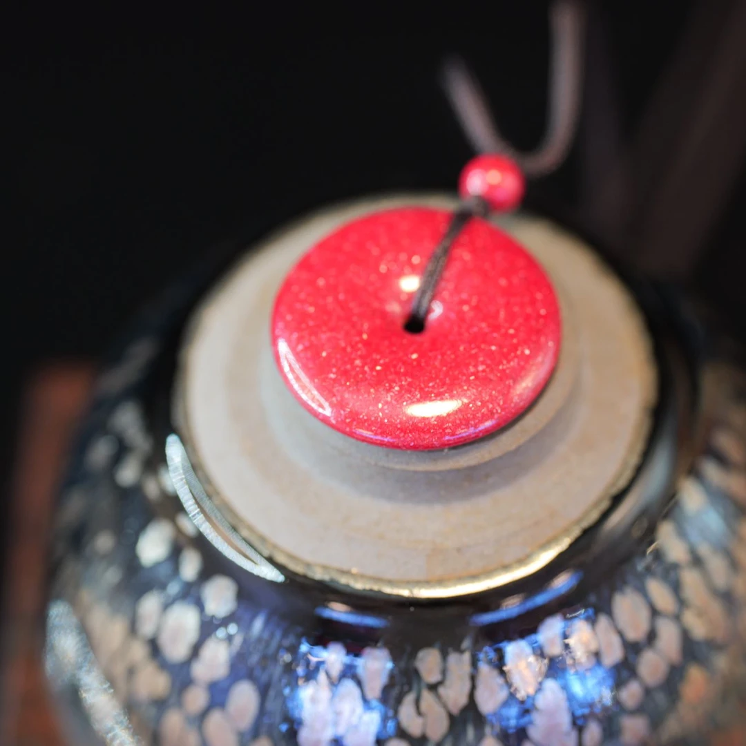 含辰砂工艺品【鸿宇朱砂】源头工厂高含量红晶砂素面大号平安扣