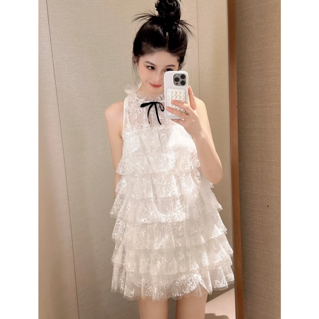 减龄气场强大连衣裙2025夏新款浪漫仙女风蕾丝蛋糕裙无袖背心短裙