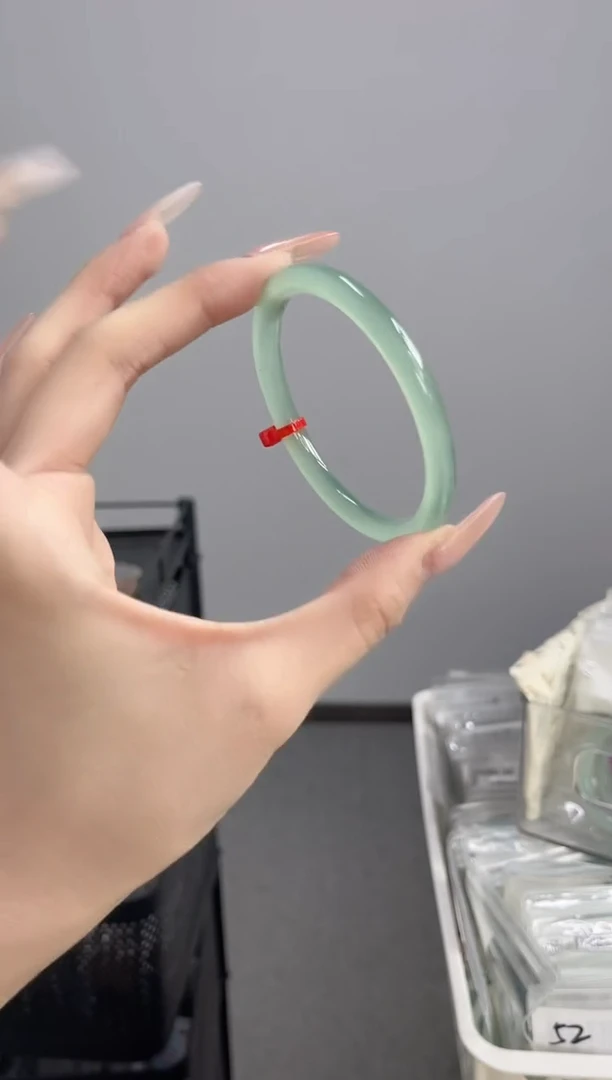 【闪购商品】玛瑙/玉髓手镯未镶嵌55-56圈