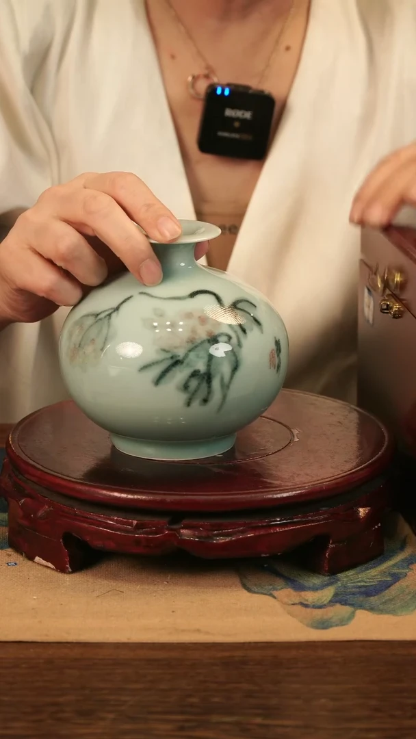 釉中彩 玉簪花画 小果瓶B