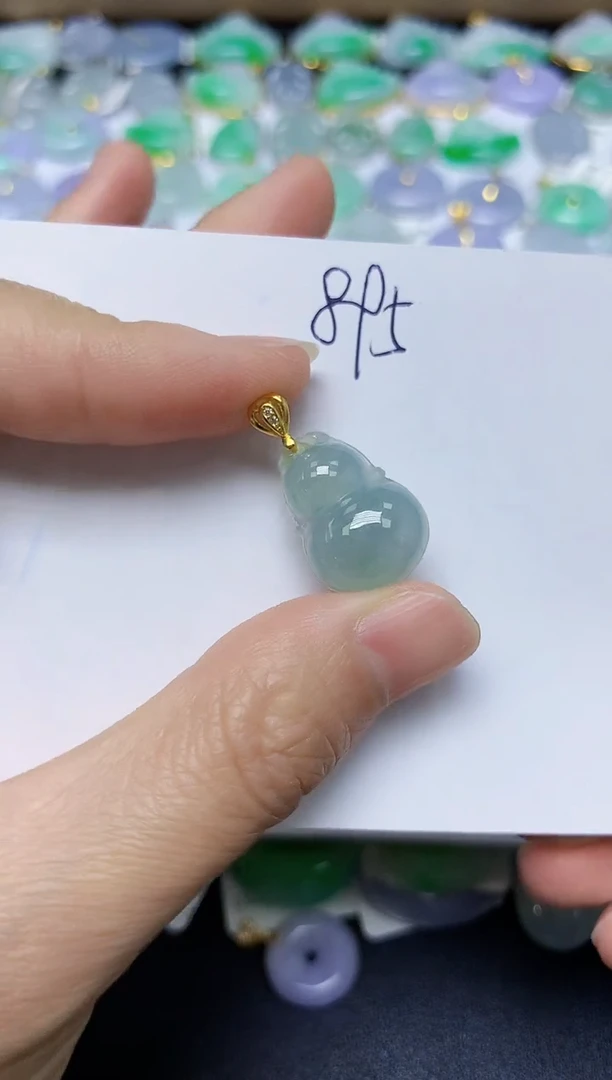 翡翠未镶嵌颈饰 天然缅甸翡翠A货