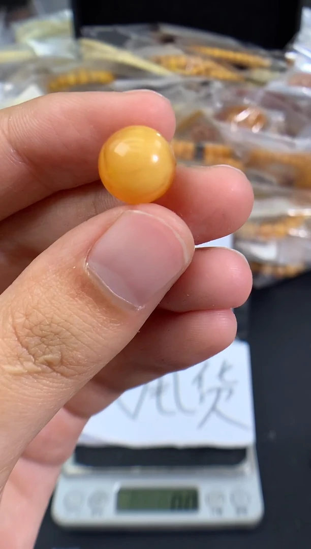 蜜蜡未镶嵌珠宝奇石253