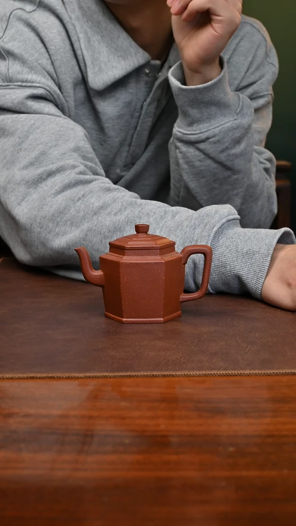 【闪购商品】紫砂茶壶六方神韵降坡泥140cc