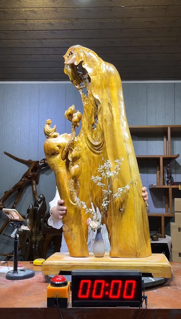 金丝楠老****刀心中有佛摆件