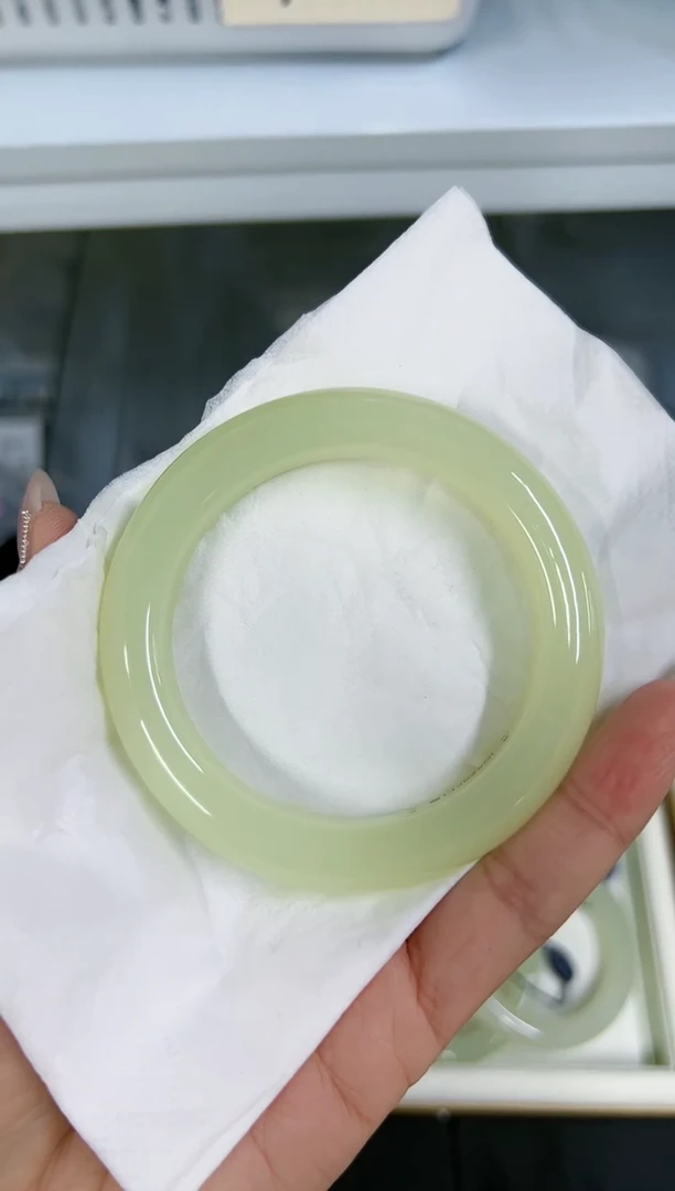 【闪购商品】和田玉手镯未镶嵌gl0040圈口55