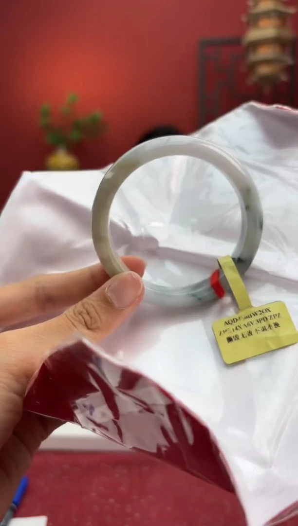 未镶嵌手镯翡翠3手镯