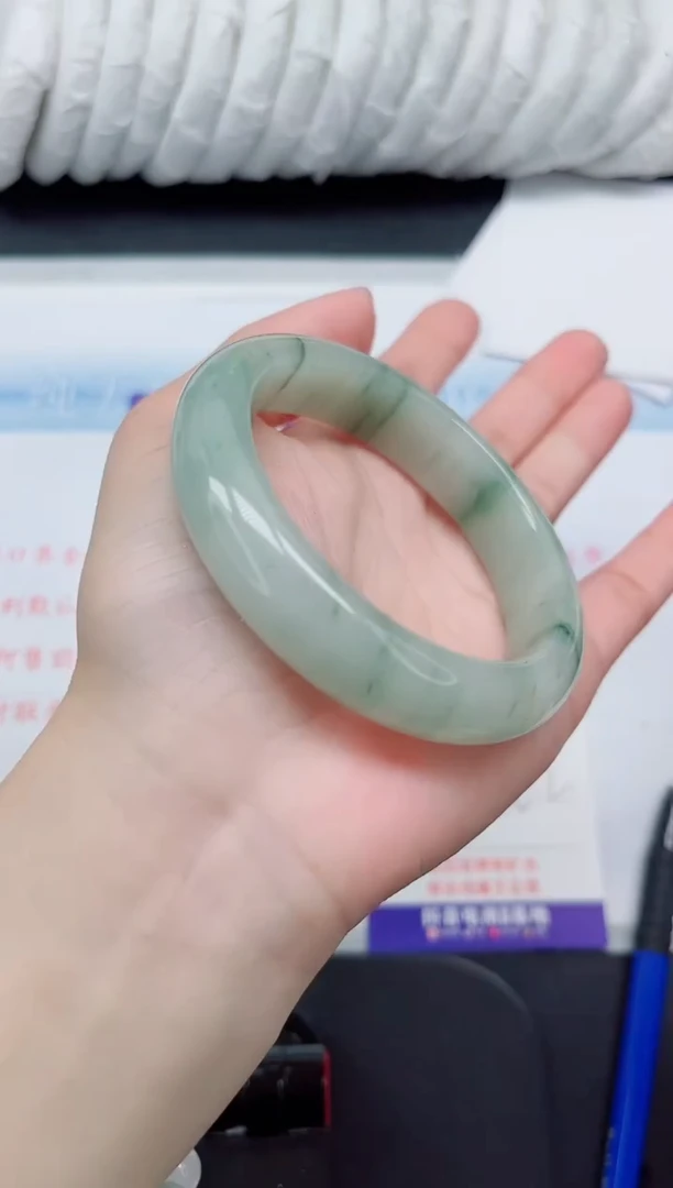 【闪购商品】石英质玉手镯未镶嵌183#56.2宽胎
