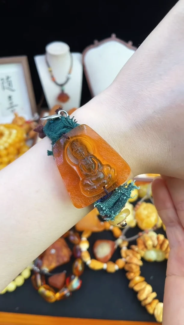 未镶嵌琥珀珠宝奇石柒月