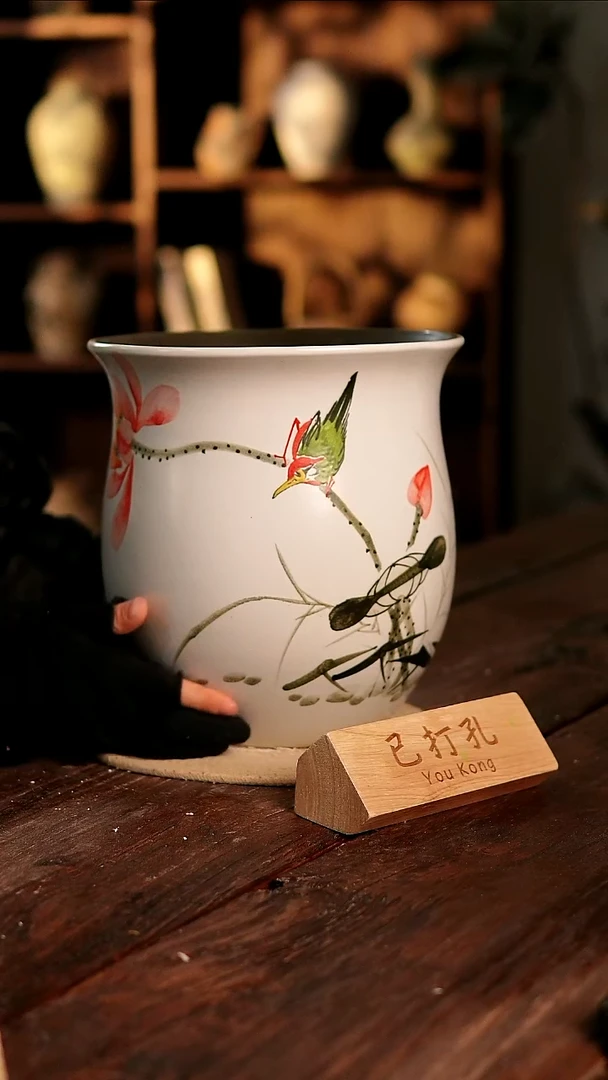 摆件4-239高27口24误差2已打孔