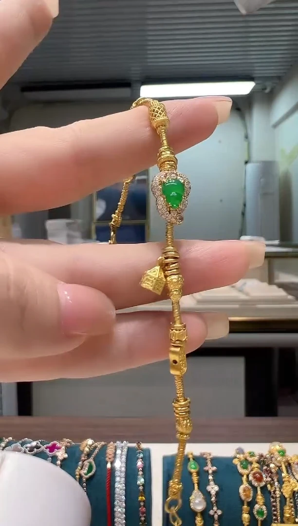 18K金镶嵌手链翡翠翡翠绿葫芦手链