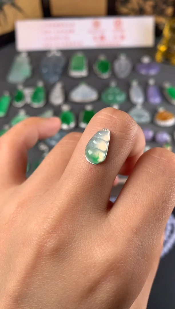 未镶嵌定制翡翠裸石（镶嵌定制）