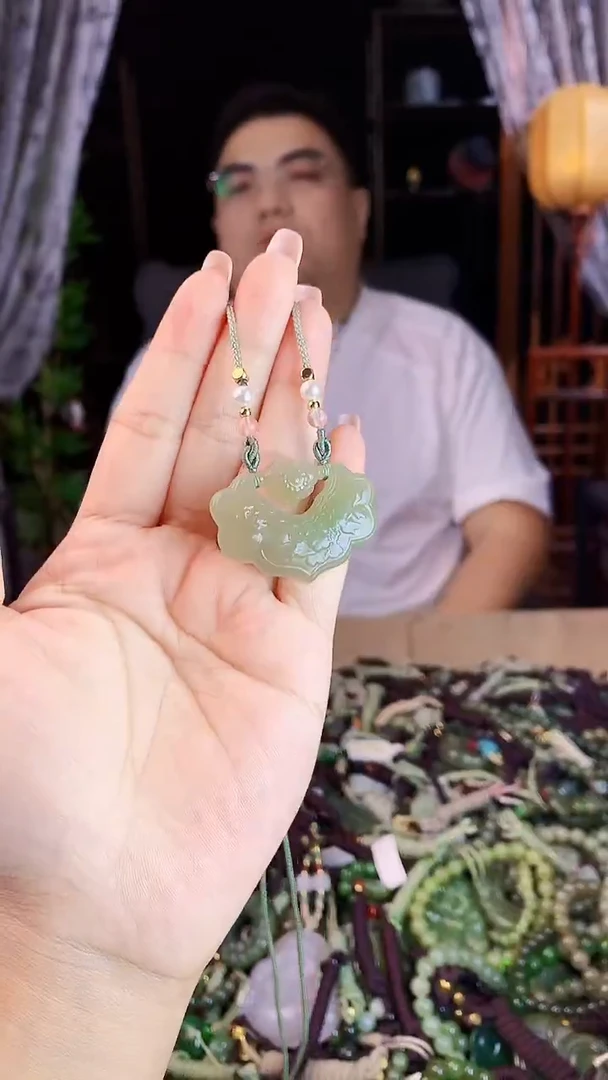 未镶嵌和田玉挂件多样性发货拍一发一