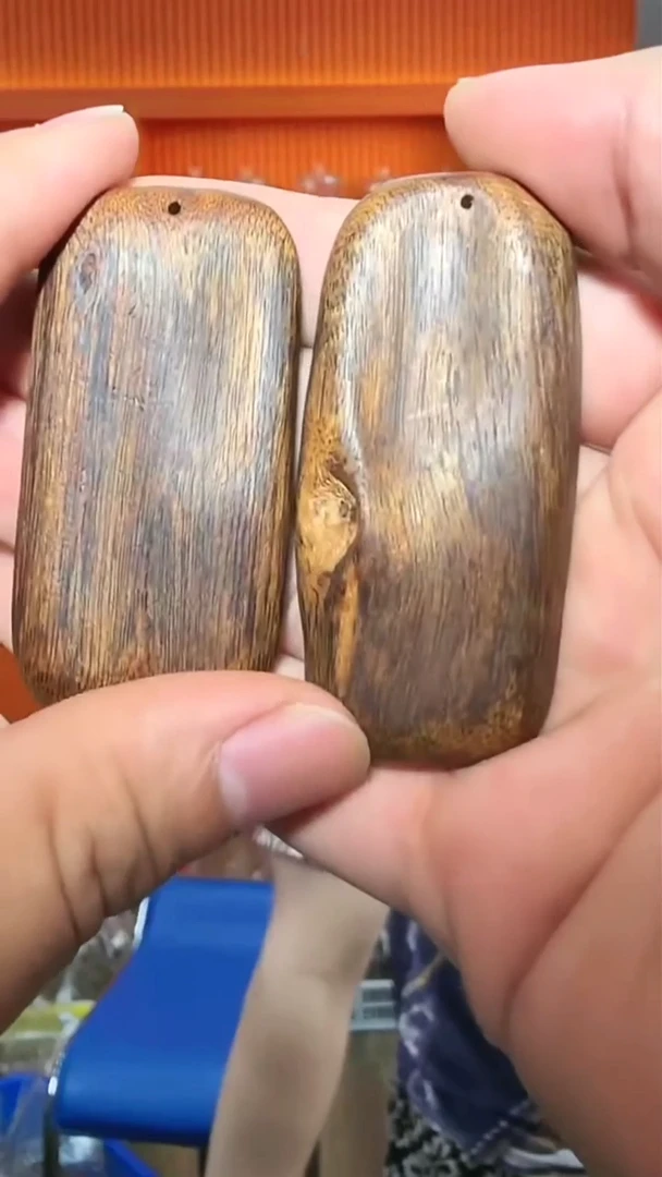 沉香吊坠201号红土一对多样性发一