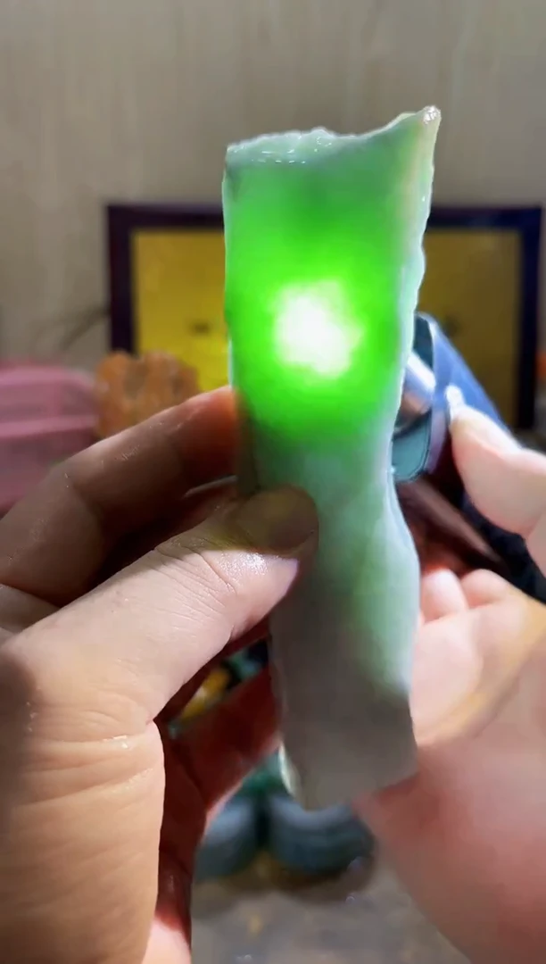 翡翠挂件未镶嵌A货常星2882