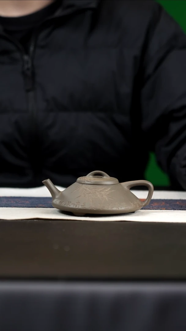 茶壶紫砂130cc荷瓢，青段