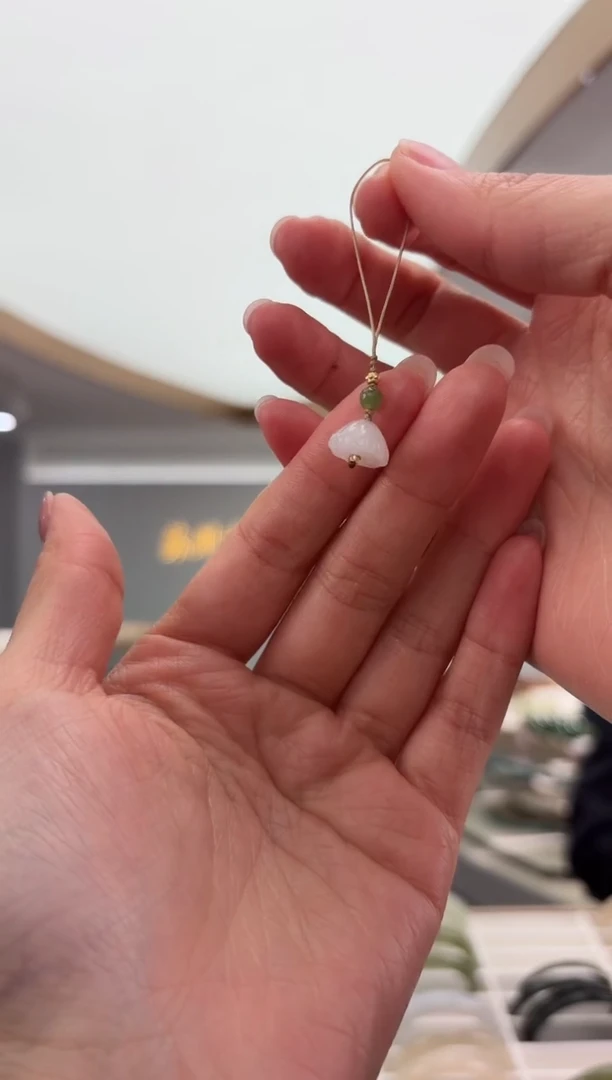 未镶嵌和田玉挂件8