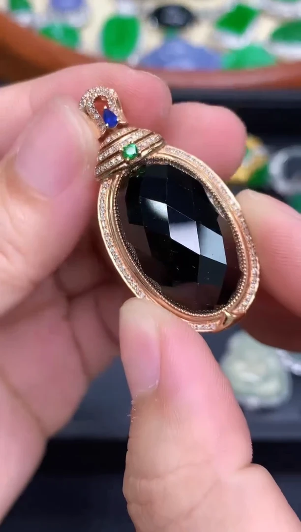 颈饰18K金镶嵌翡翠583-中国好珍宝