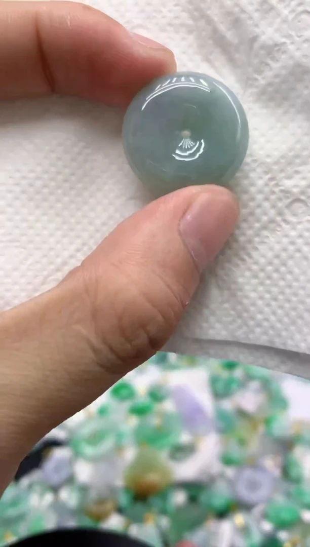 翡翠未镶嵌颈饰111111111