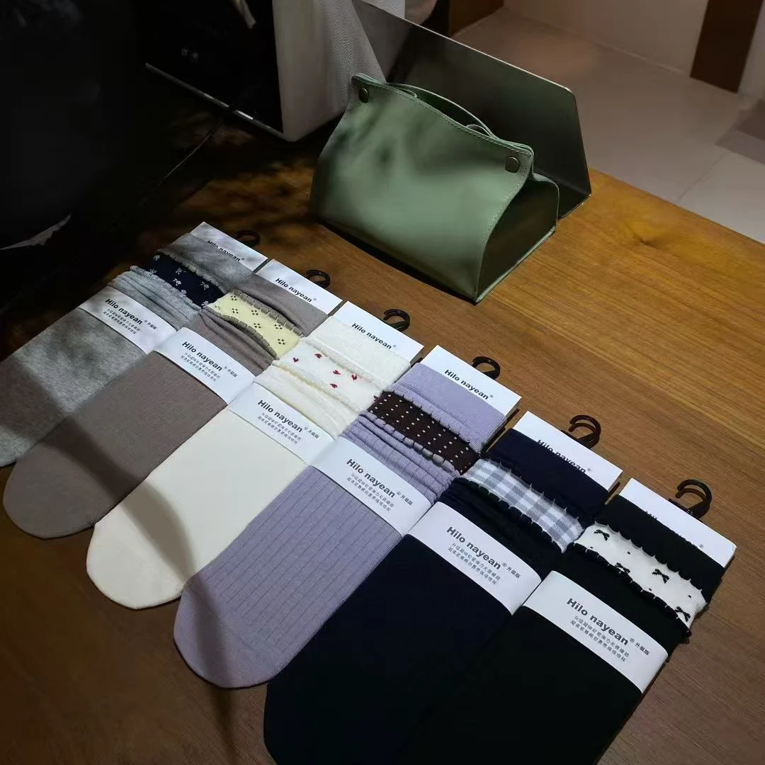 秋冬厚款直板女袜棉袜提花防臭防汗不起球