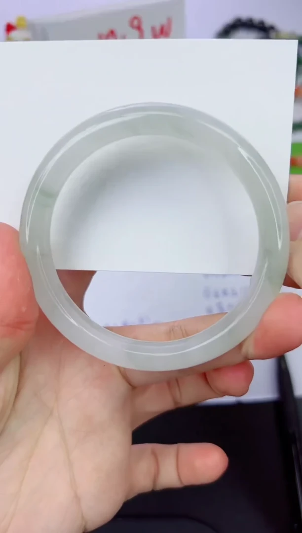 【闪购商品】石英质玉手镯未镶嵌450-61