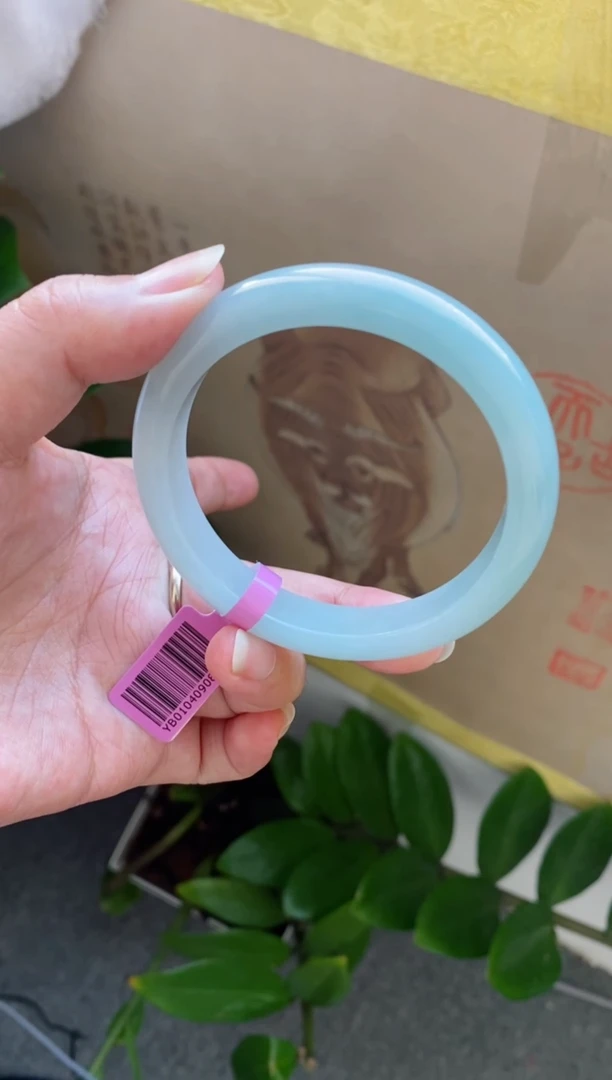 【闪购商品】翡翠手镯未镶嵌（十星强推）必买天空蓝5号