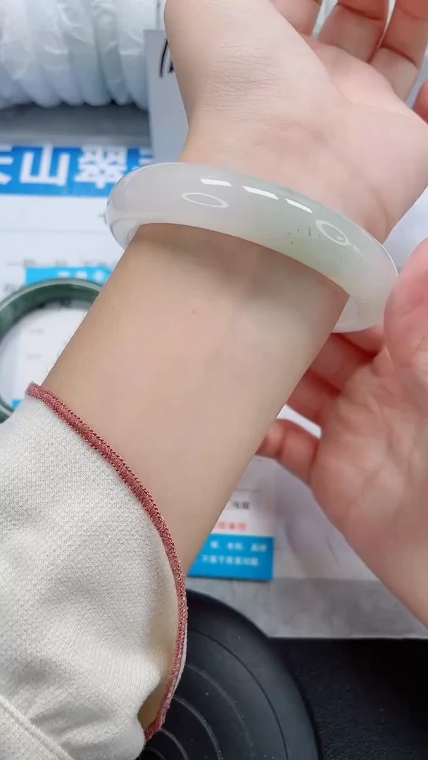 未镶嵌手镯石英质玉109-60/61