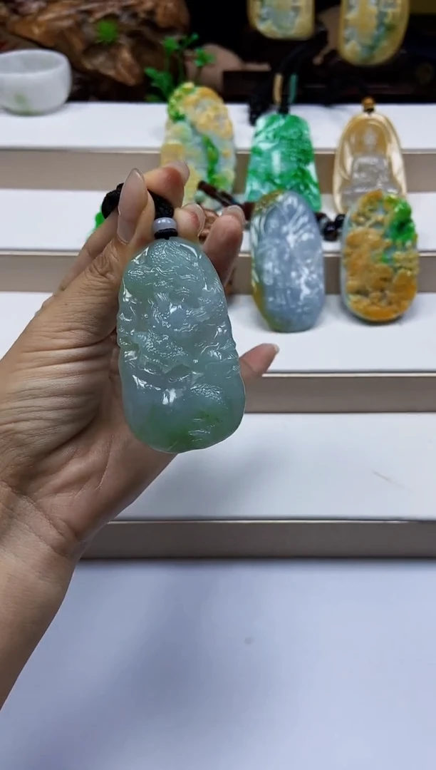 颈饰未镶嵌翡翠翡翠A货