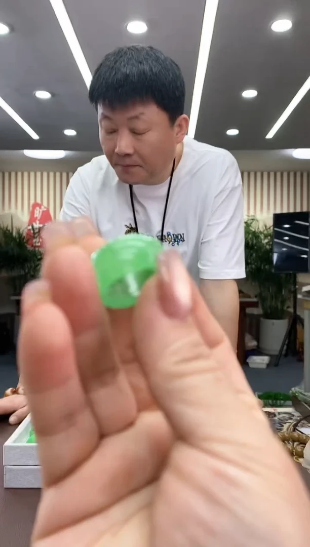【闪购商品】翡翠戒指未镶嵌多样式发货随机发一