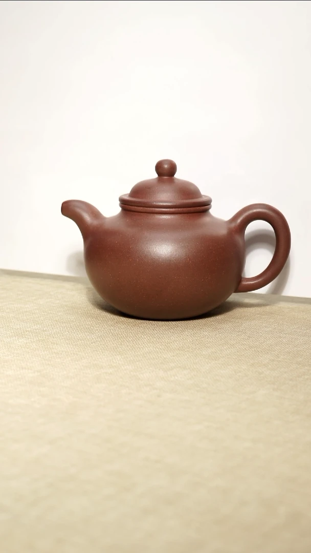 茶壶底槽青象**生大亨掇球瑕疵壶