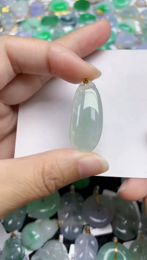 翡翠未镶嵌颈饰天然翡翠A货