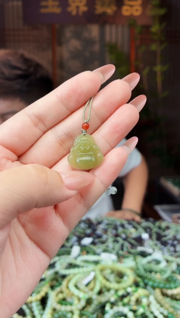 和田玉未镶嵌颈饰拍一发一