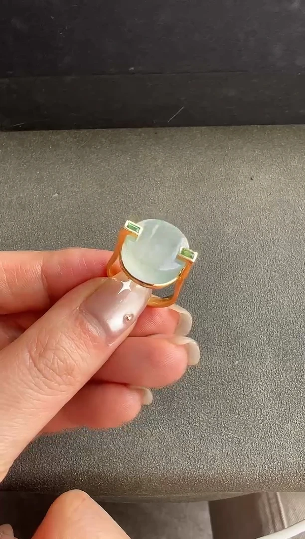【闪购商品】翡翠戒指18K金镶嵌冰种 飘绿花 厚牌