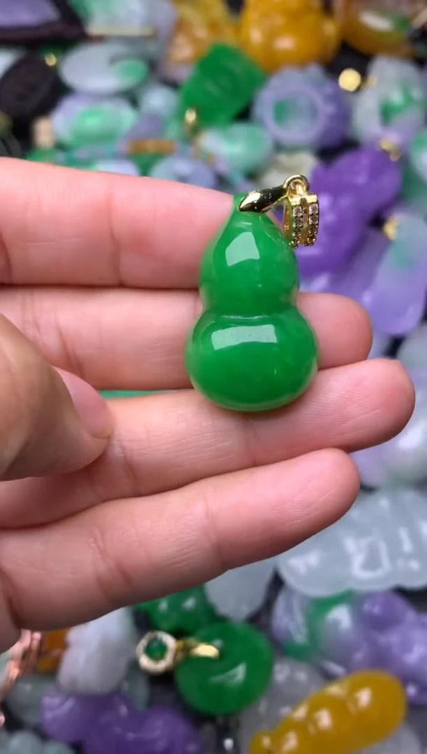 颈饰未镶嵌翡翠缅甸翡翠吊坠