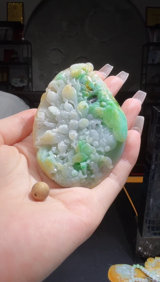 未镶嵌沉香吊坠69