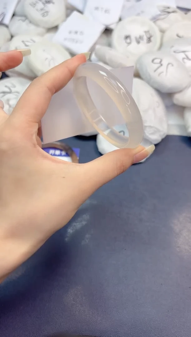 石英质玉手镯未镶嵌481-玉髓-圈口59