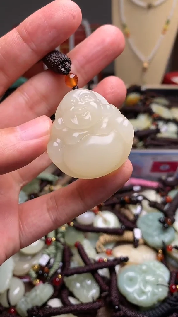 玉新疆料青海料清水弥勒佛吊坠