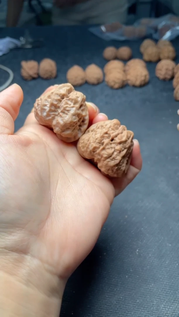 把件文玩核桃w67  蛤蟆头 40尺