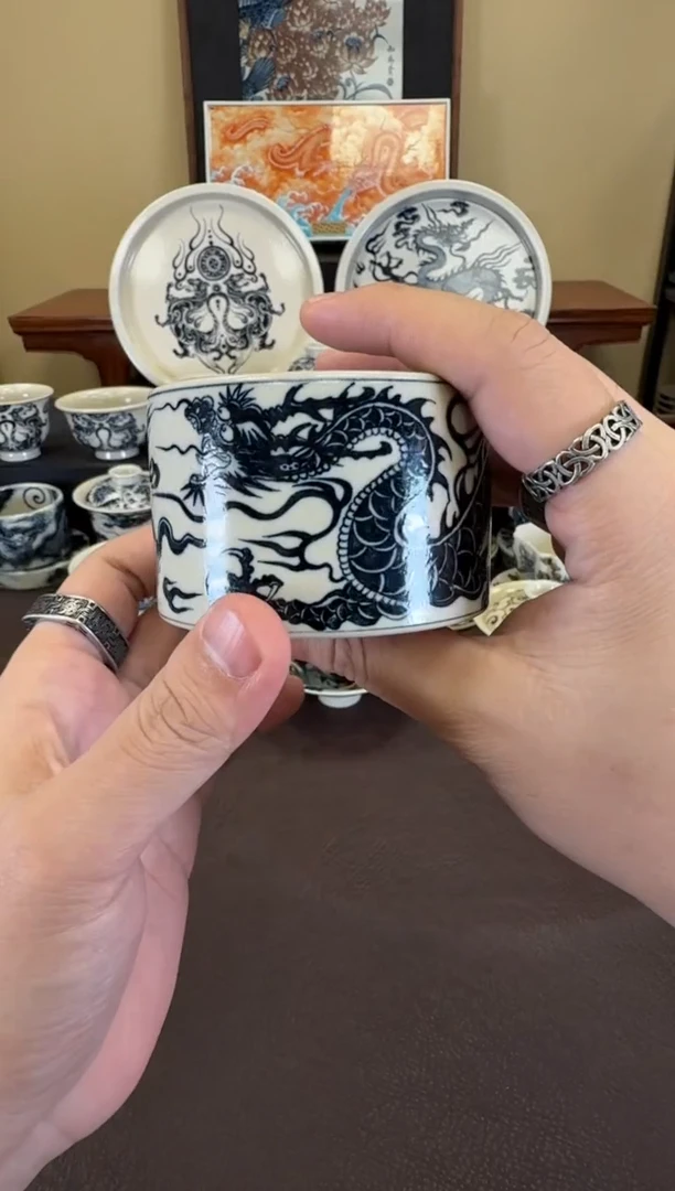 二号釉1351龙纹扳指杯