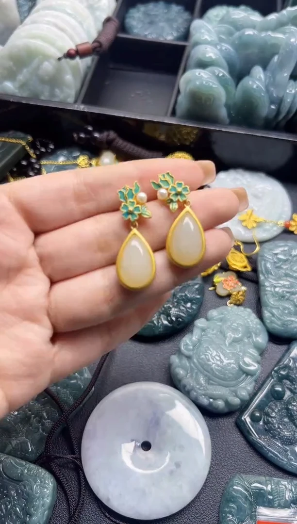 【闪购商品】和田玉耳饰未镶嵌111111