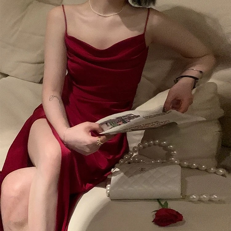 轻奢女装度假风连衣裙