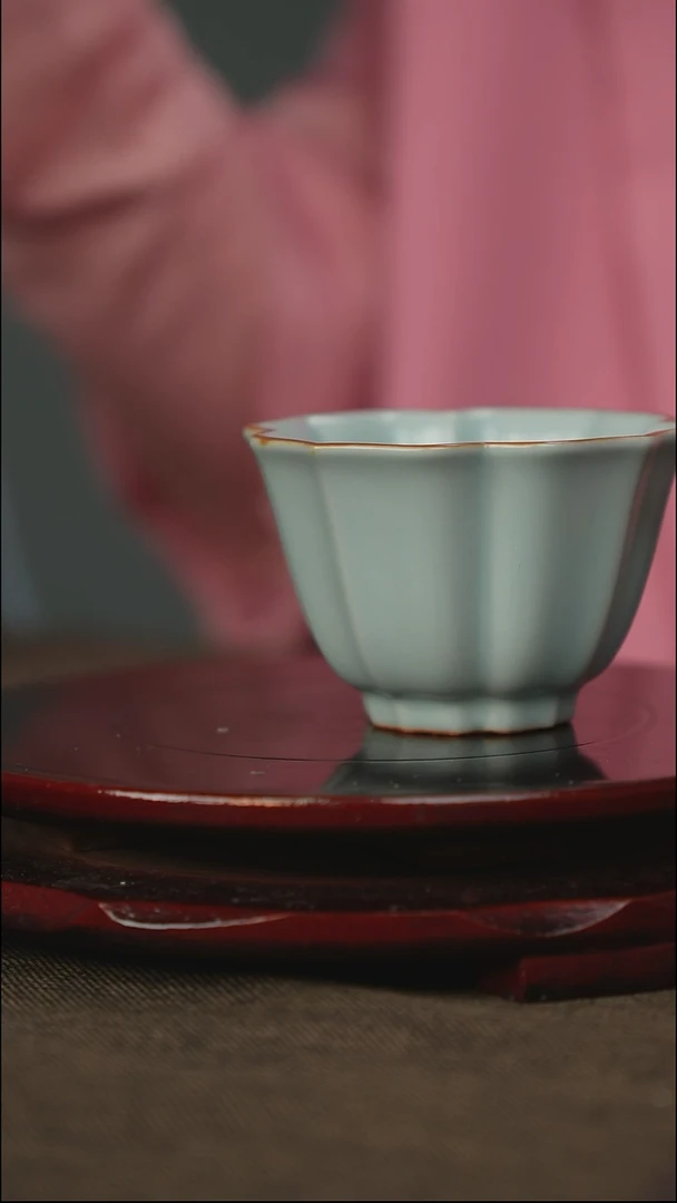 海棠杯 带底款