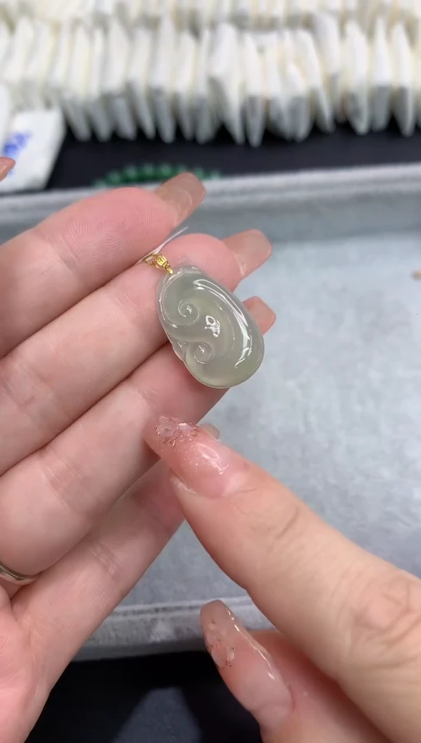 吊坠(不含链)18K金镶嵌翡翠11