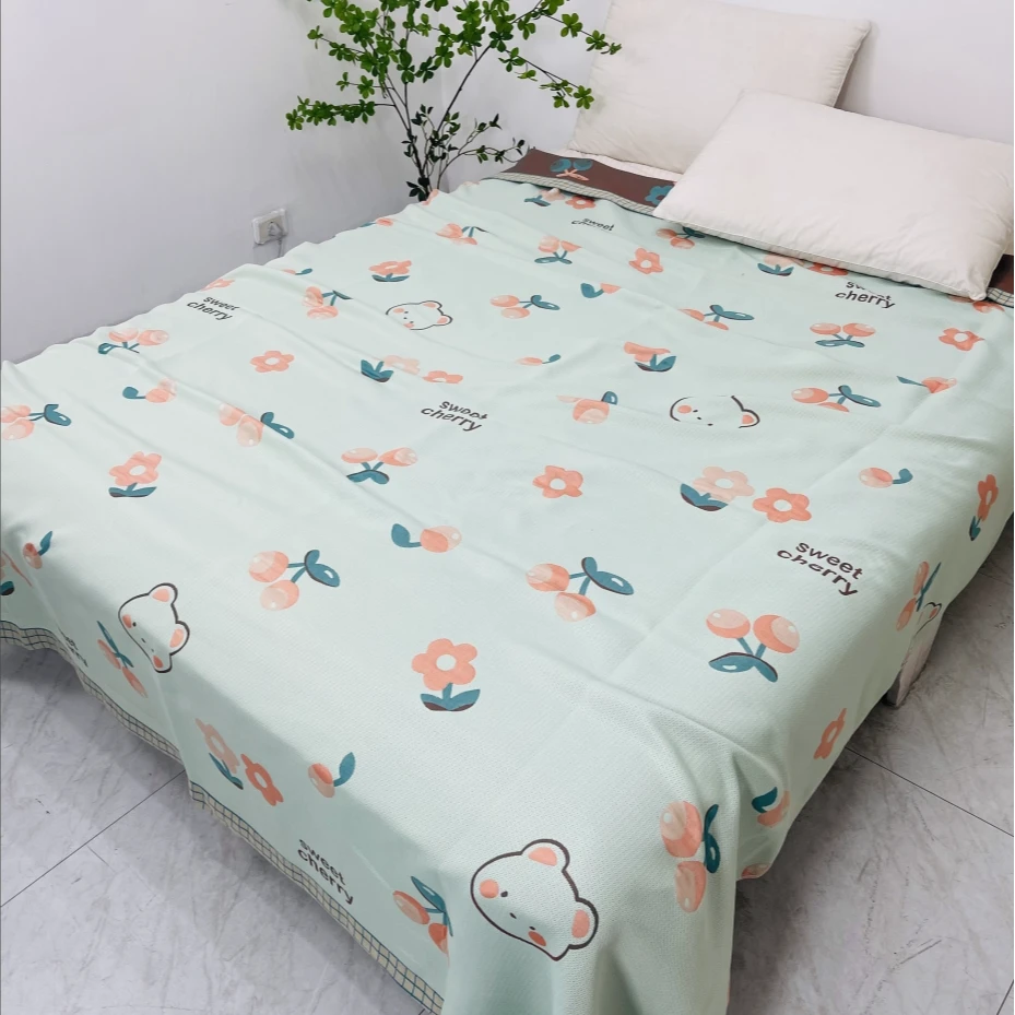 樱桃小熊蓝轻奢床盖