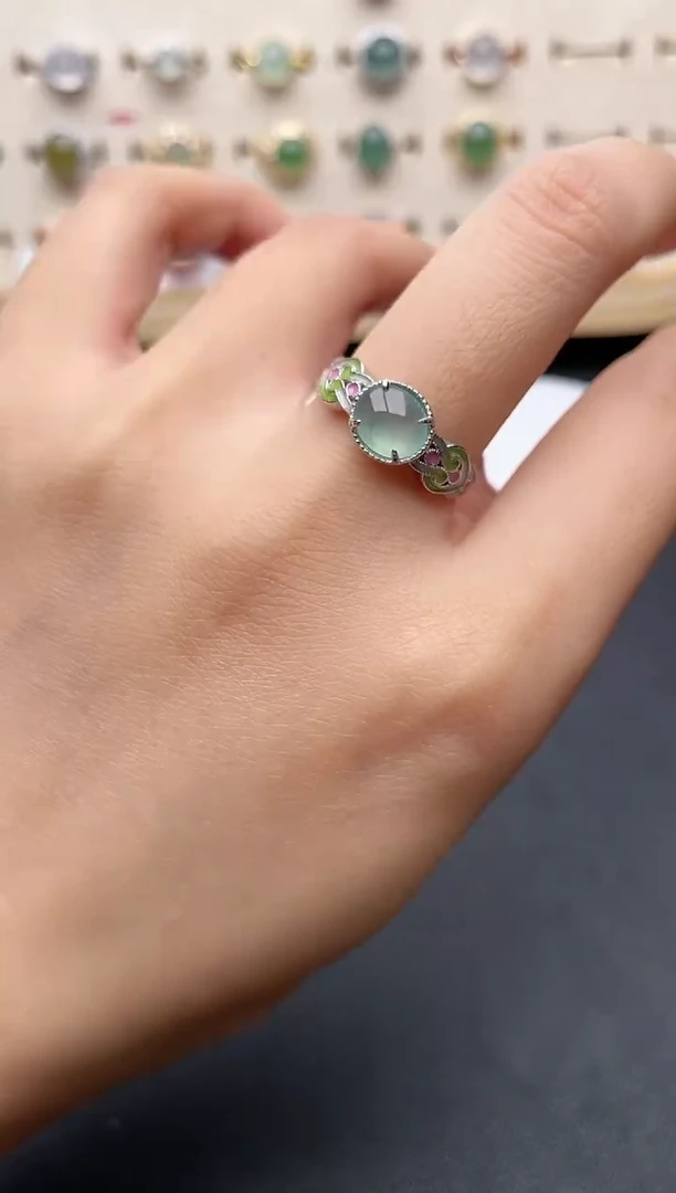 【闪购商品】翡翠戒指银S925镶嵌一物一证一礼盒