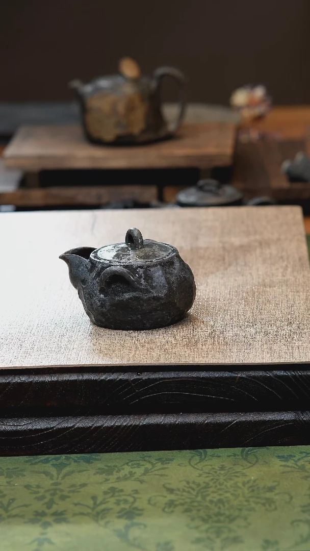 柯荣盛老师作品冰碛岩重工雕刻手凿宝瓶壶