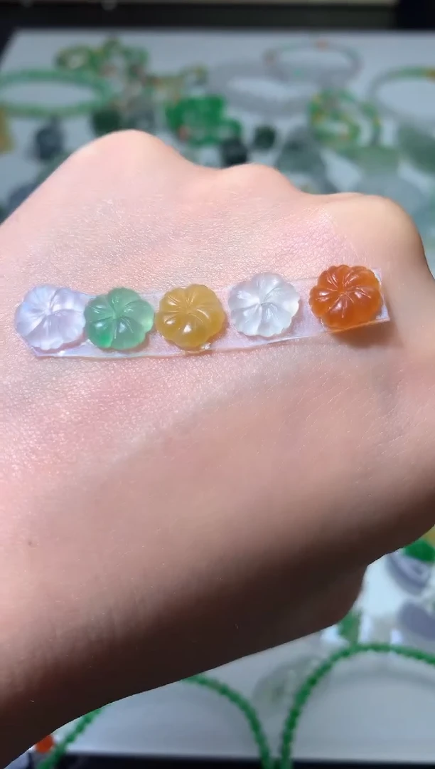 未镶嵌定制翡翠毛货